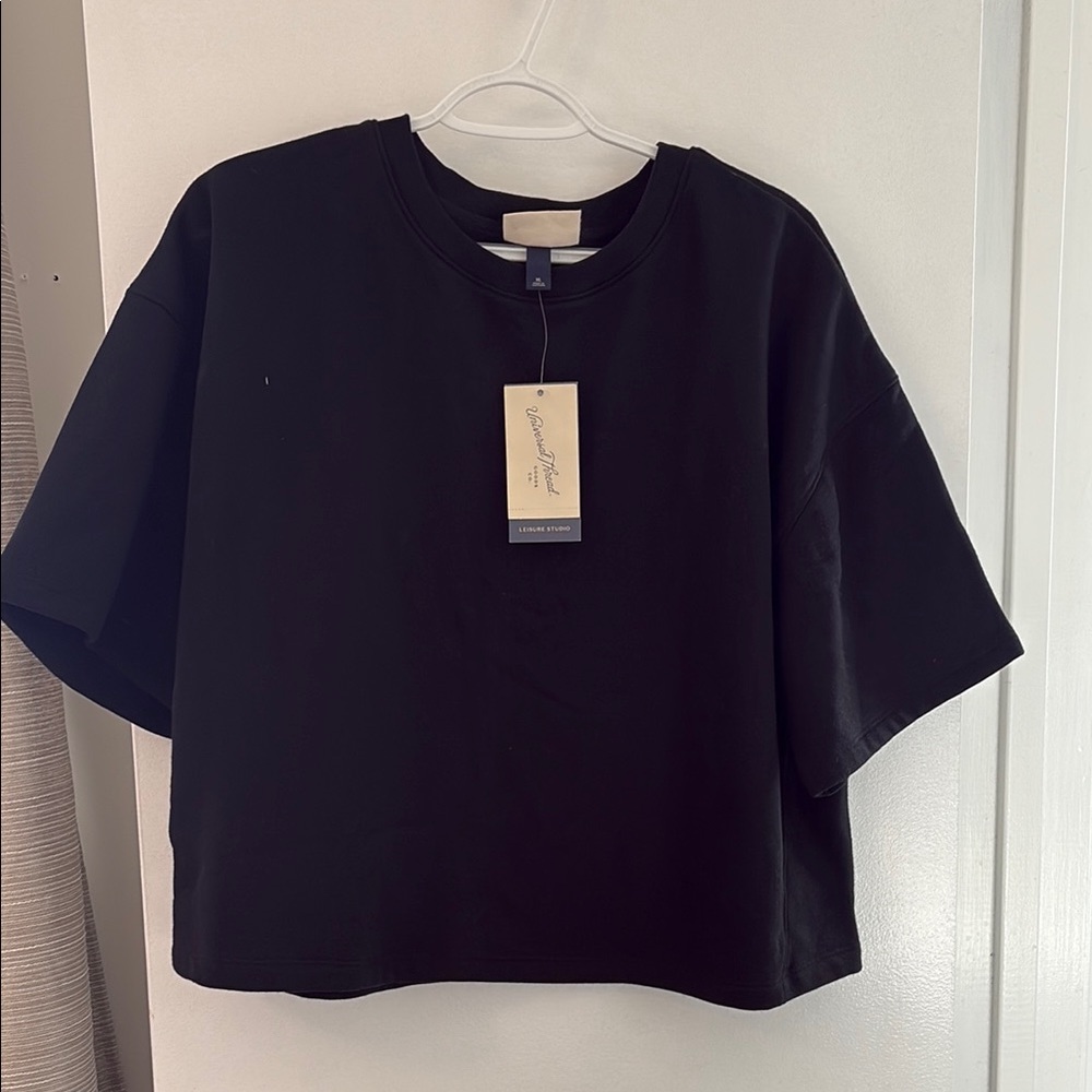 Universal Thread Black Short Sleeve Tee